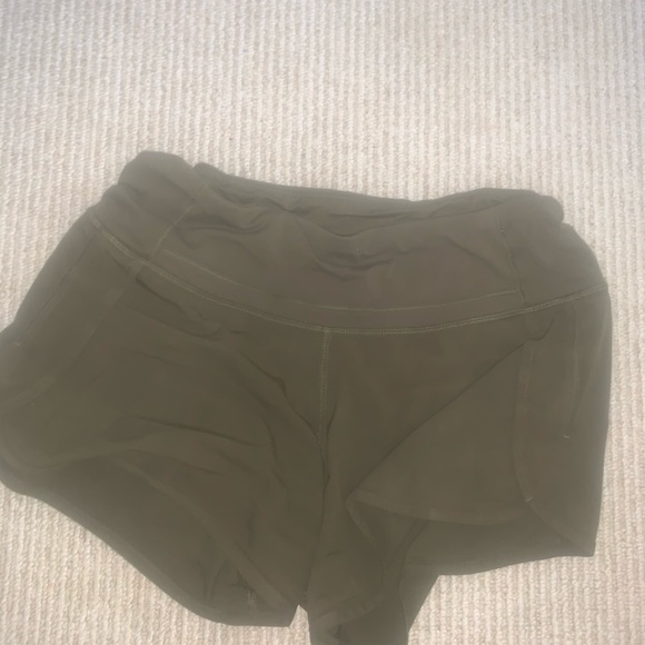 Olive green lulu lemon speed shorts - Picture 2 of 4